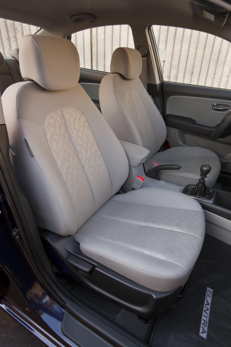  Hyundai Elantra Blue 2010 года  (фото 11 из 32)